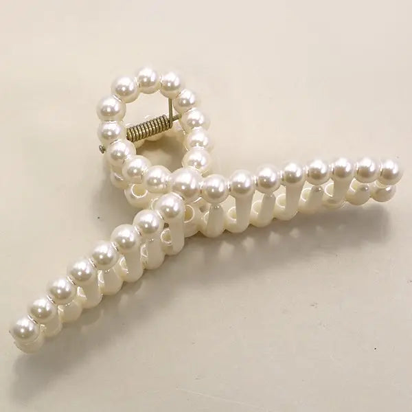 Pearl Hair Claw Clip